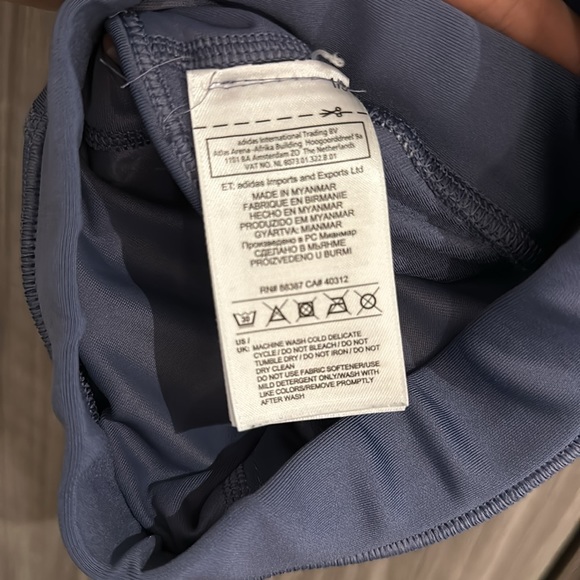 Adidas sports bra in S - Picture 4 of 4